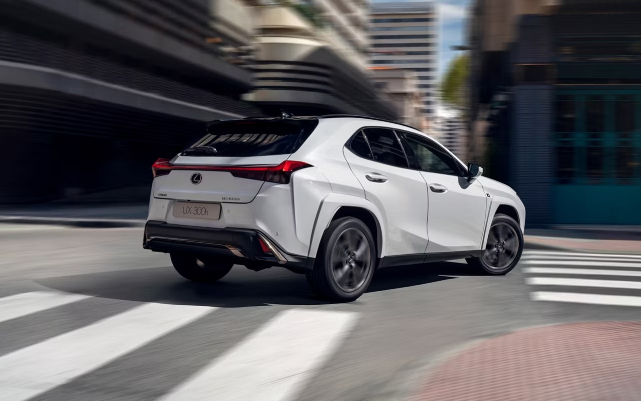 2023 Lexus UX Performance